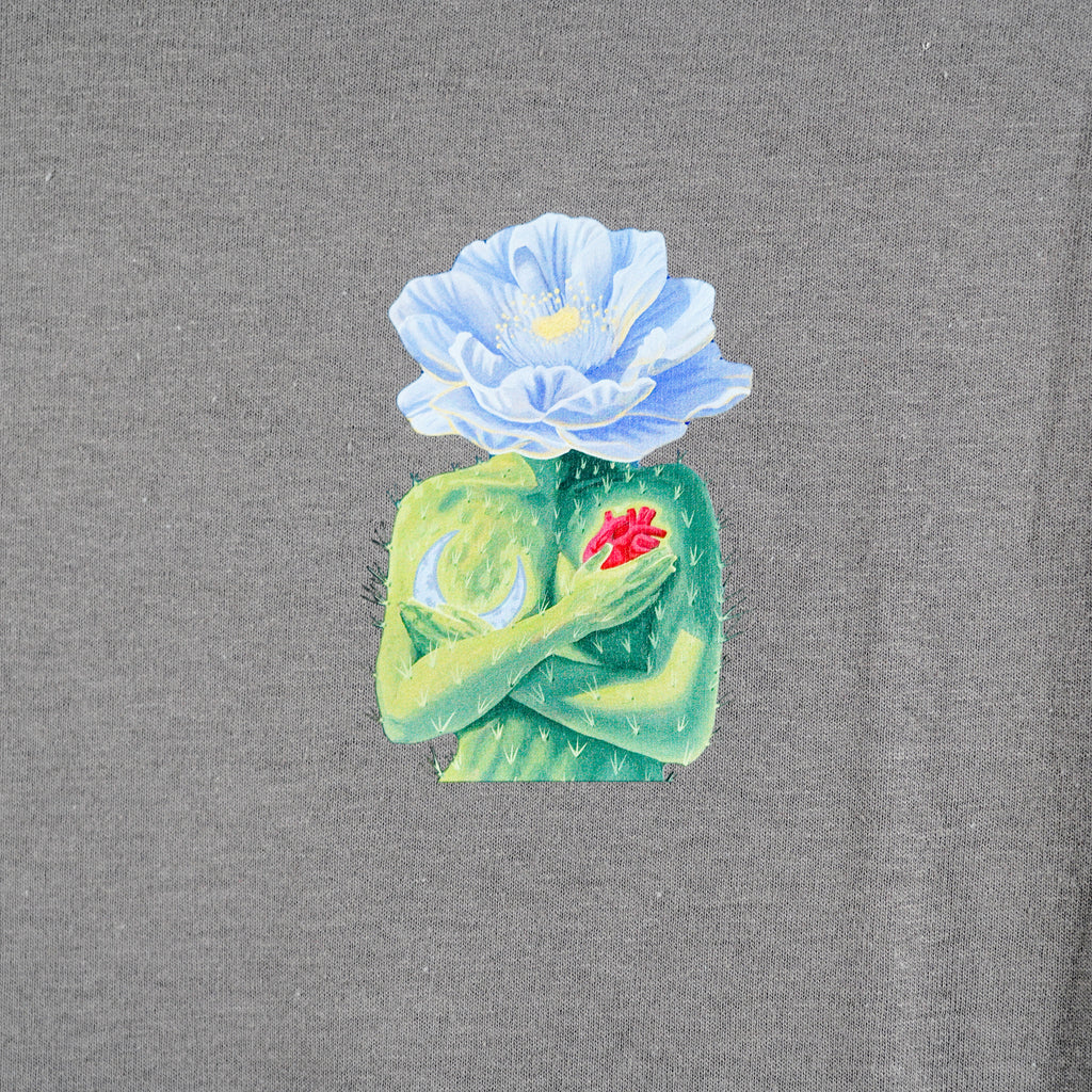 Mujer Cactus — Wearable Art T-Shirt (Size S)