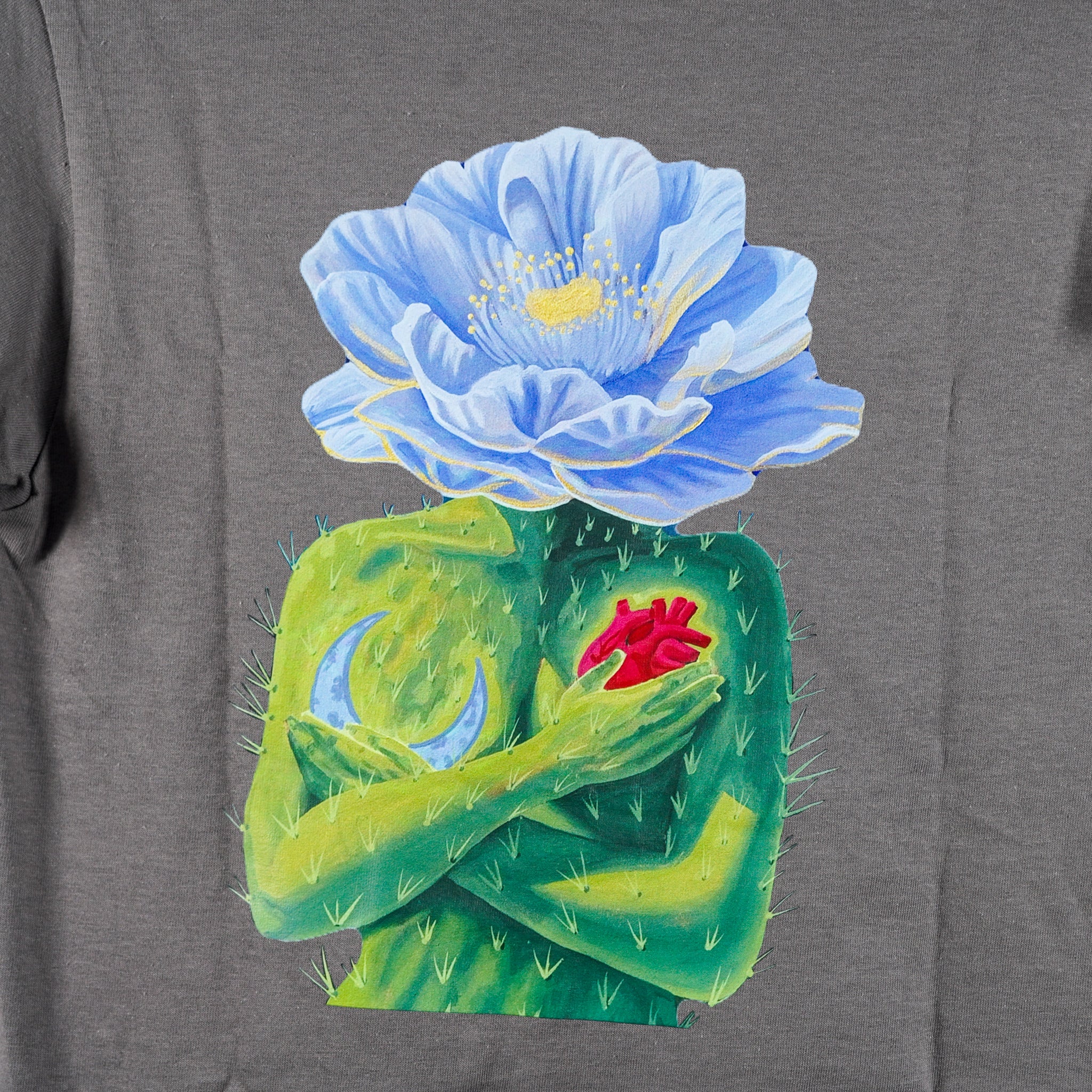 Mujer Cactus — Wearable Art T-Shirt (Size S)